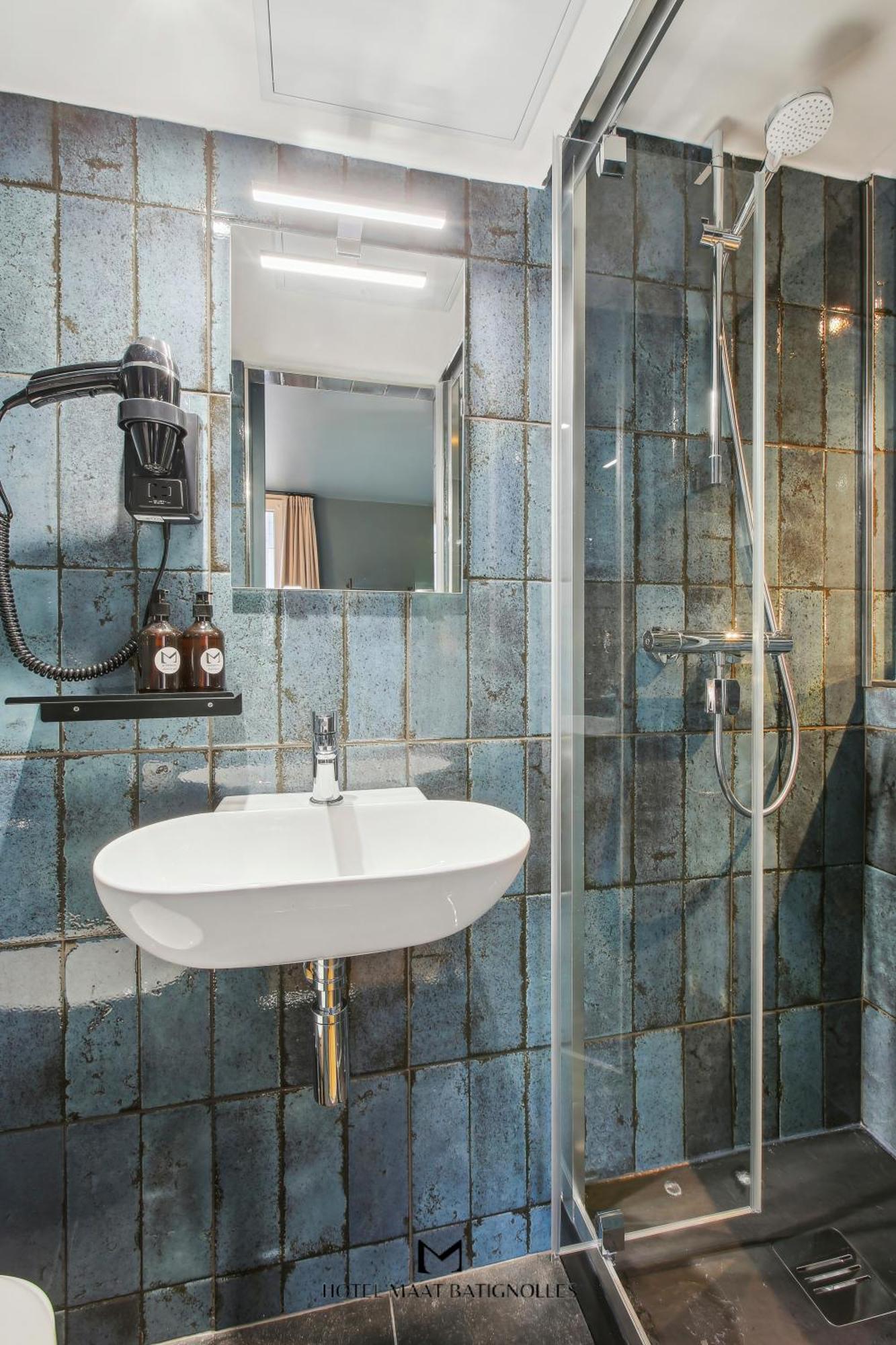 Hotel Maat Batignolles باريس المظهر الخارجي الصورة
